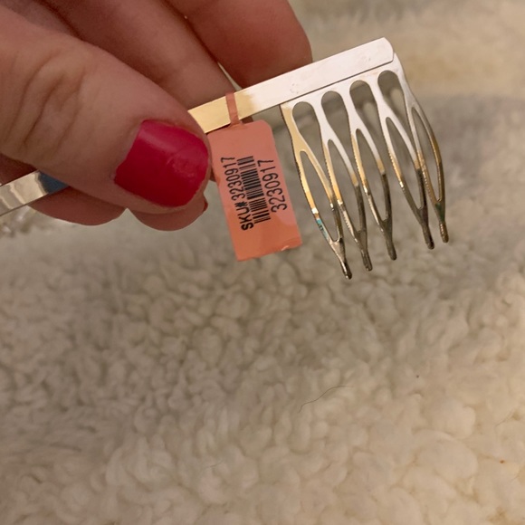 NEW!! PRETTY PAIR 👑”CROWN” yourself QUEEN👑 🐻 CUTE “MISS BEAR” INCLUDED❗️ - Picture 6 of 8